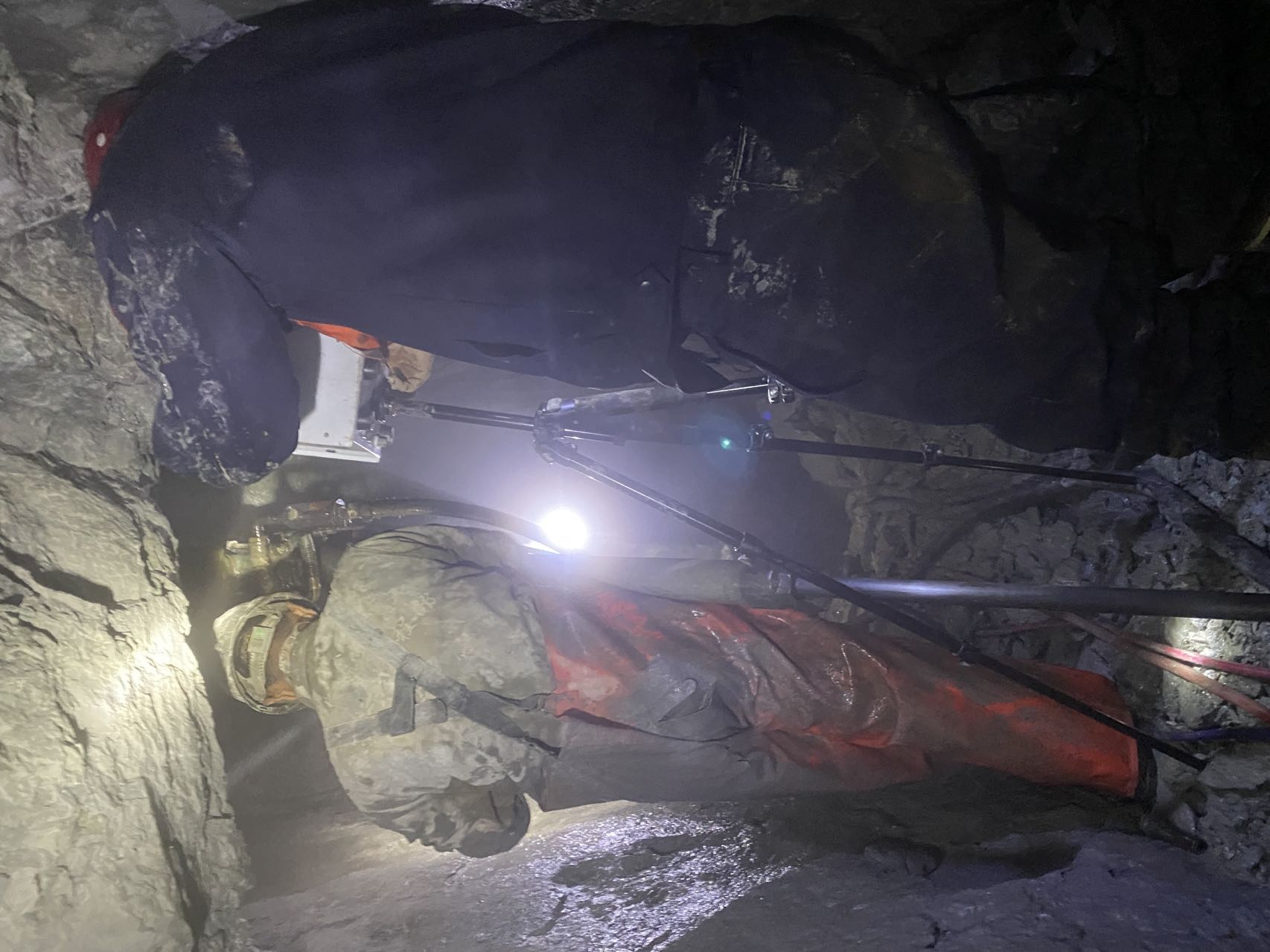 1675998656361390.png 龍鈺2.png